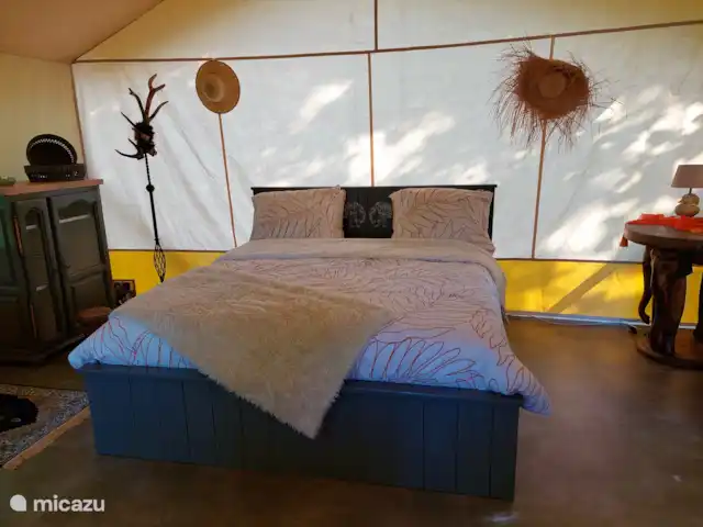 glamping / safaritent / yurt huren in Frankrijk, Charente, Rousinnes – safaritent Montizon