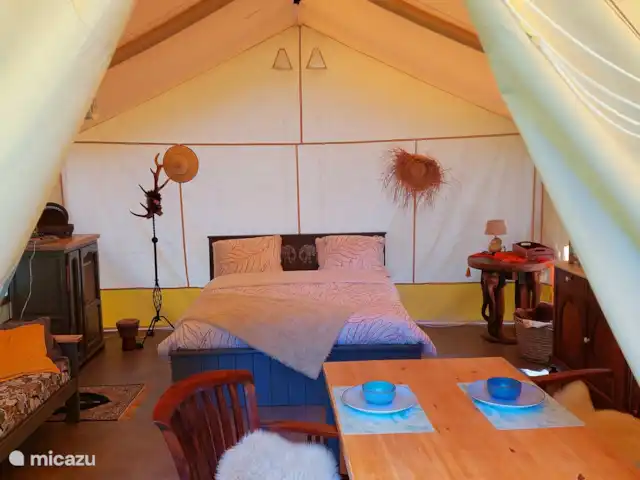glamping / safaritent / yurt huren in Frankrijk, Charente, Rousinnes – safaritent Montizon