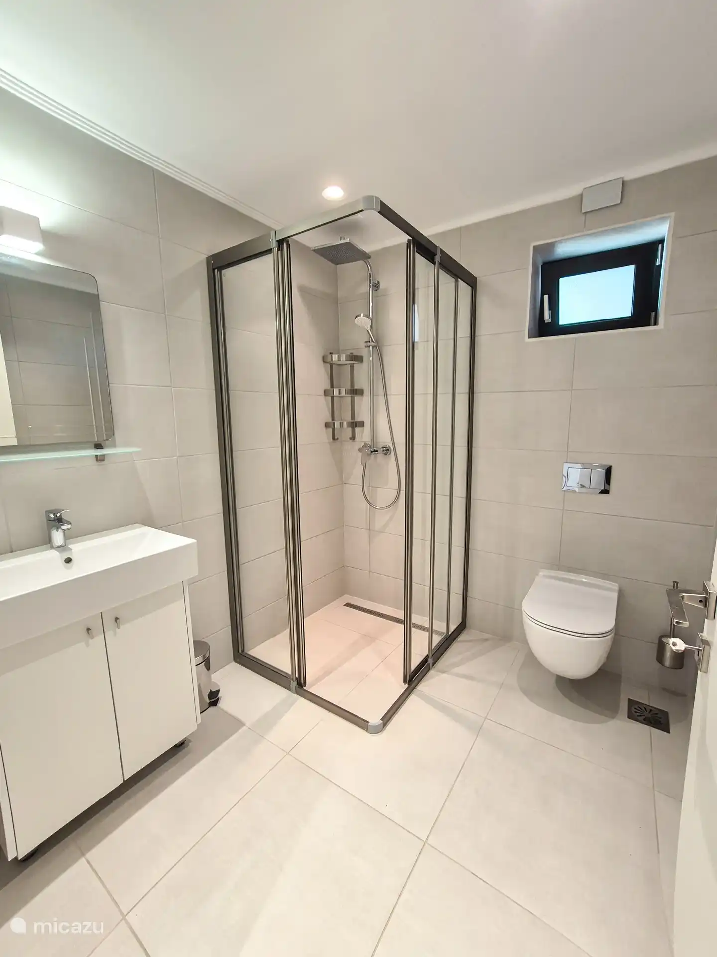 Bathroom in 1 of the studios. 