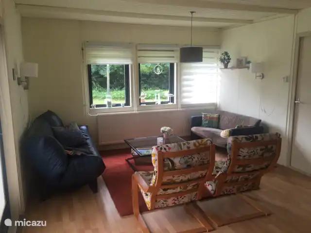 Den huren in Nederland, Zeeland, Renesse - vakantiehuis Woonkamer met zithoek