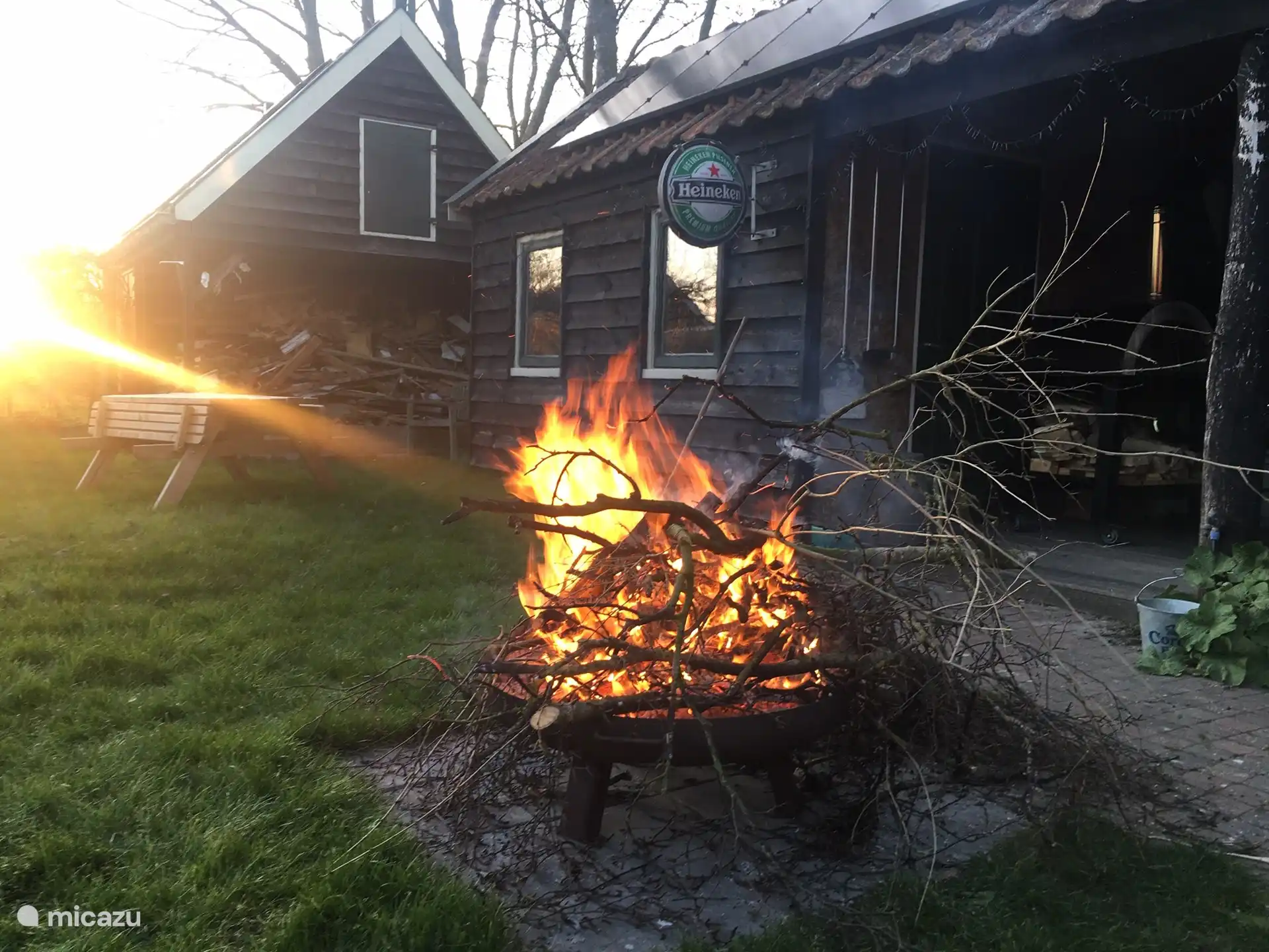 Feuer für die Kneipe