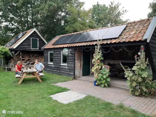 Maison de vacances n°1 | Pays-Bas, Groningue, Kloosterburen - maison de vacances Dans le jardin devant votre propre pub