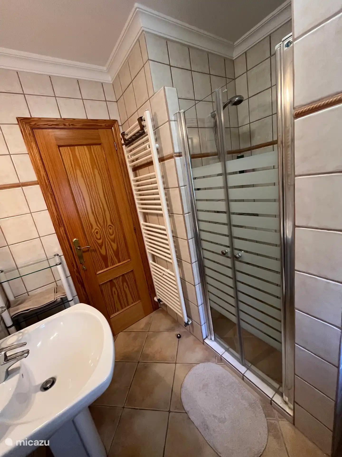 Badkamer hoofd verblijf