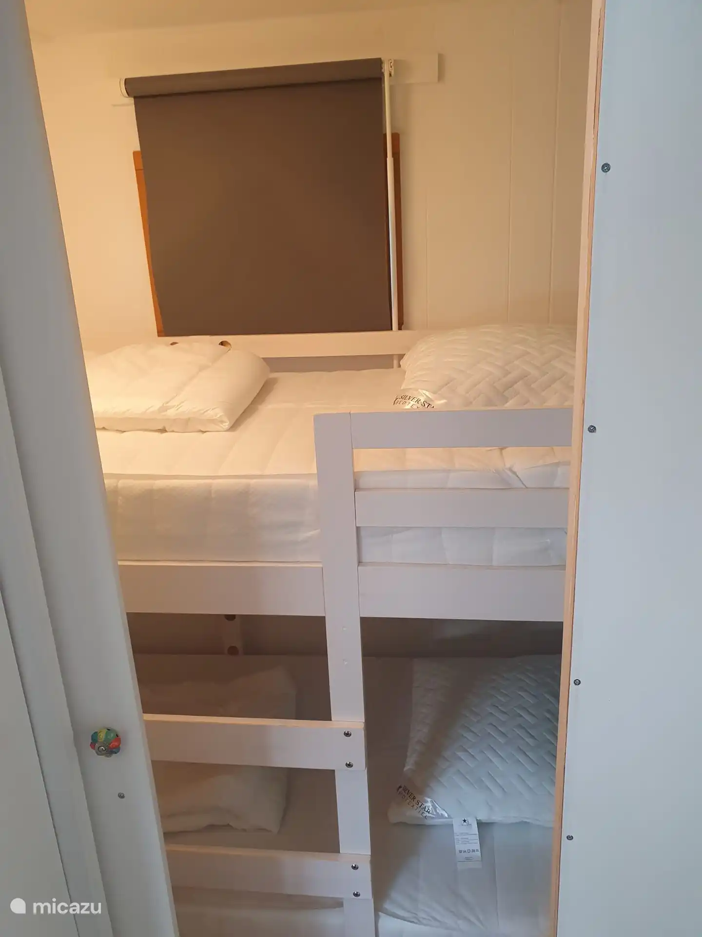 Schlafzimmer 3. Dieses Zimmer ist sehr klein! Darin befindet sich ein Etagenbett (80/200 cm), aber es ist nicht mehr viel Platz.