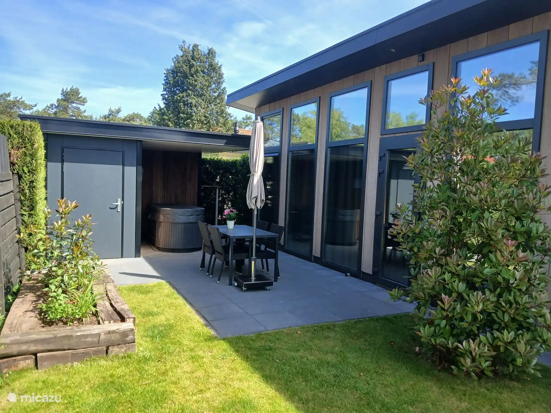 Terras met berging