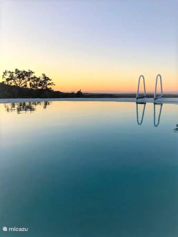 Der Blick aus dem Inneren des Pools
