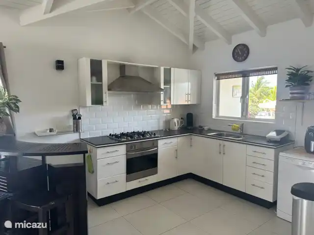 Location de Vacances Curaçao, Banda Ariba (est), Jan Thiel, villa - Villa de vacances Dushi Dolores Cuisine entièrement équipée