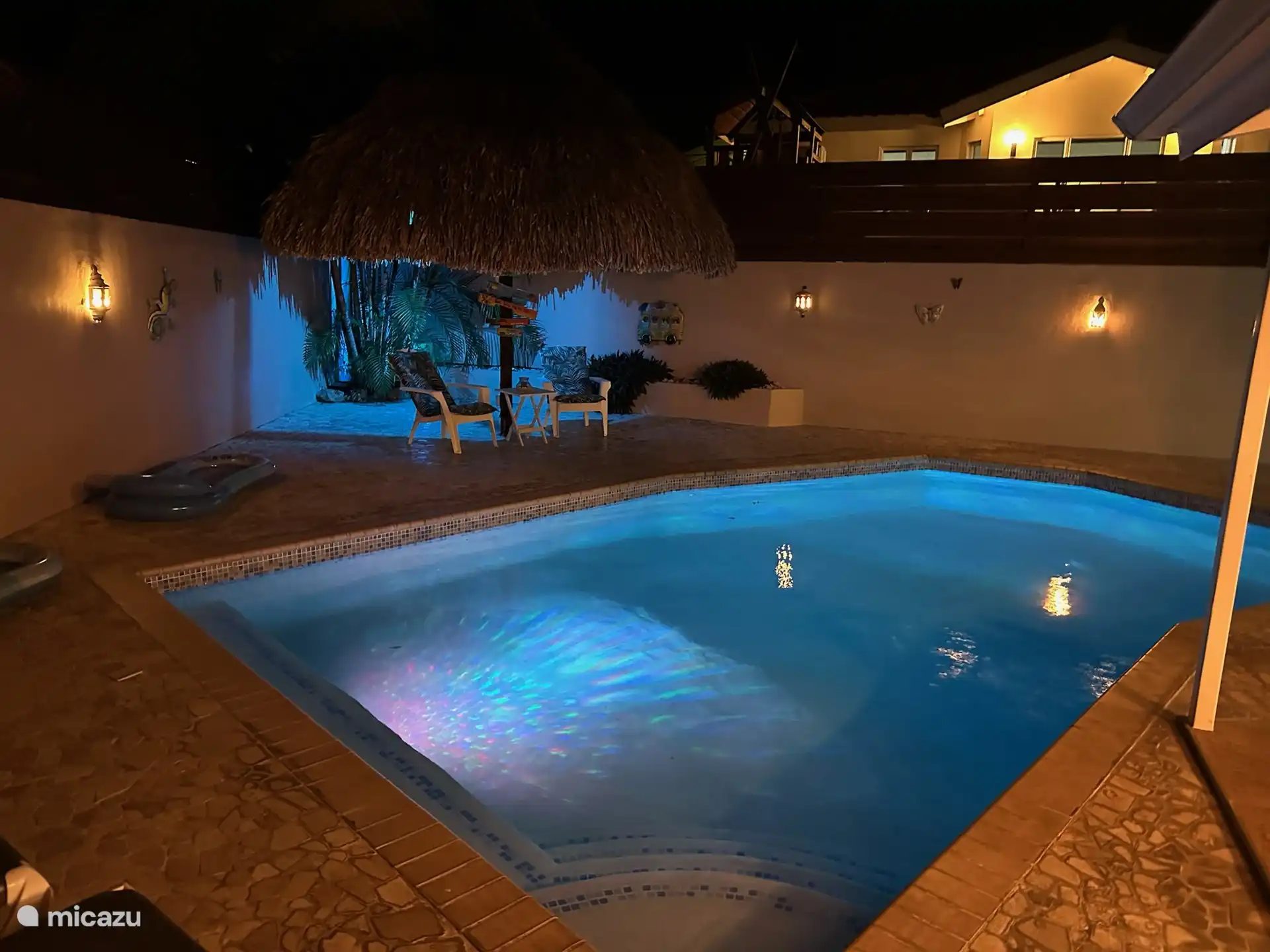 Privé zwembad in de tuin