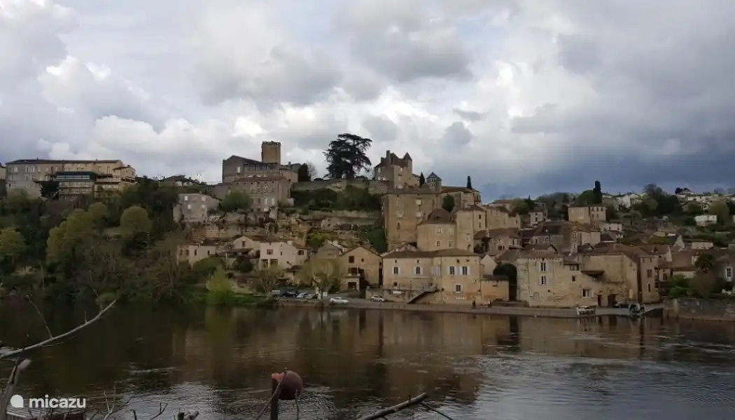Puy L&#39;&#201;veque, medieval village