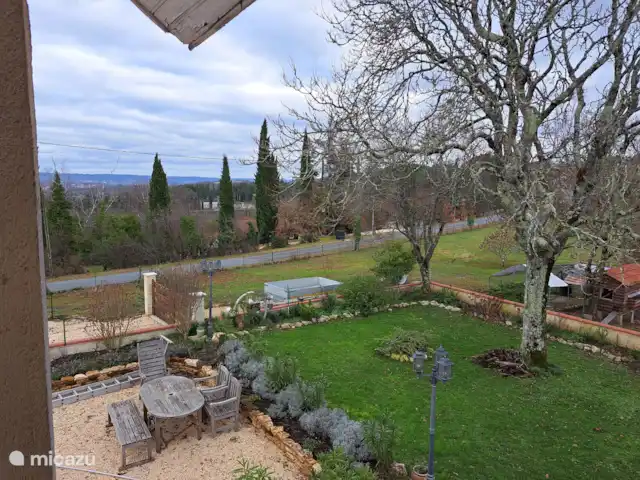 Location de Vacances France, Lot-et-Garonne, Montayral, gîte / cottage - La belle vue  Vue Terrasse / Jardin depuis le balcon.