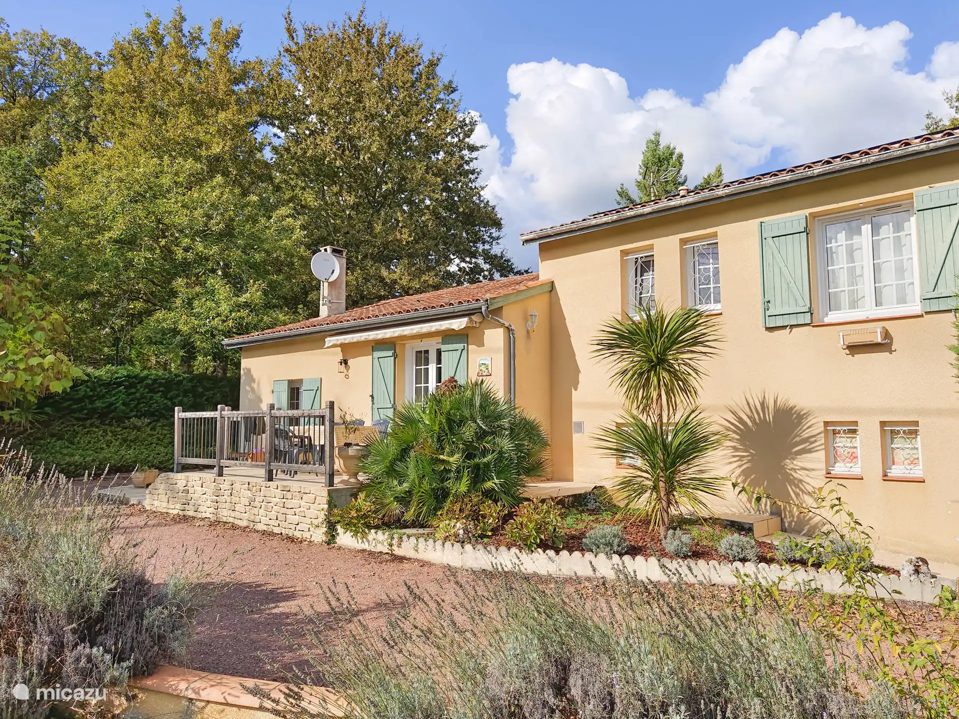 Das Haus mit Terrasse und Garten