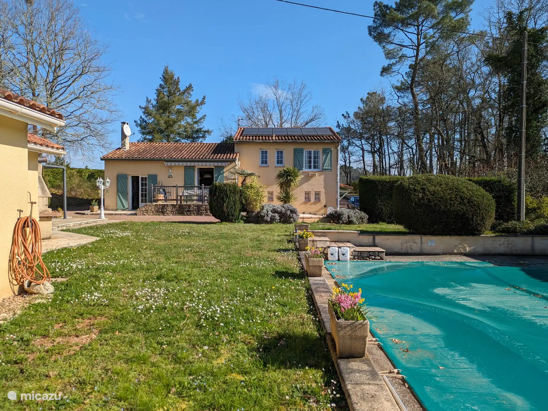 landhaus / schloss, Fumel, Dordogne, Frankreich - Gite Le Petit Wren - Pool und Aussicht