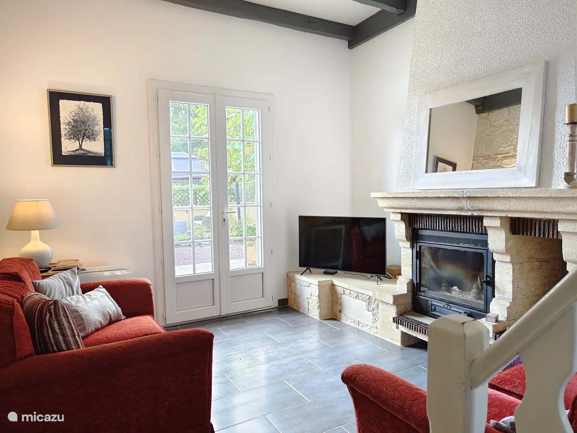 Wohnzimmer mit Holzofen