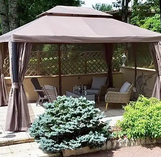 Überdachte Terrasse 