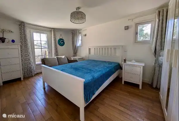 Schlafzimmer 1 mit eigenem Bad