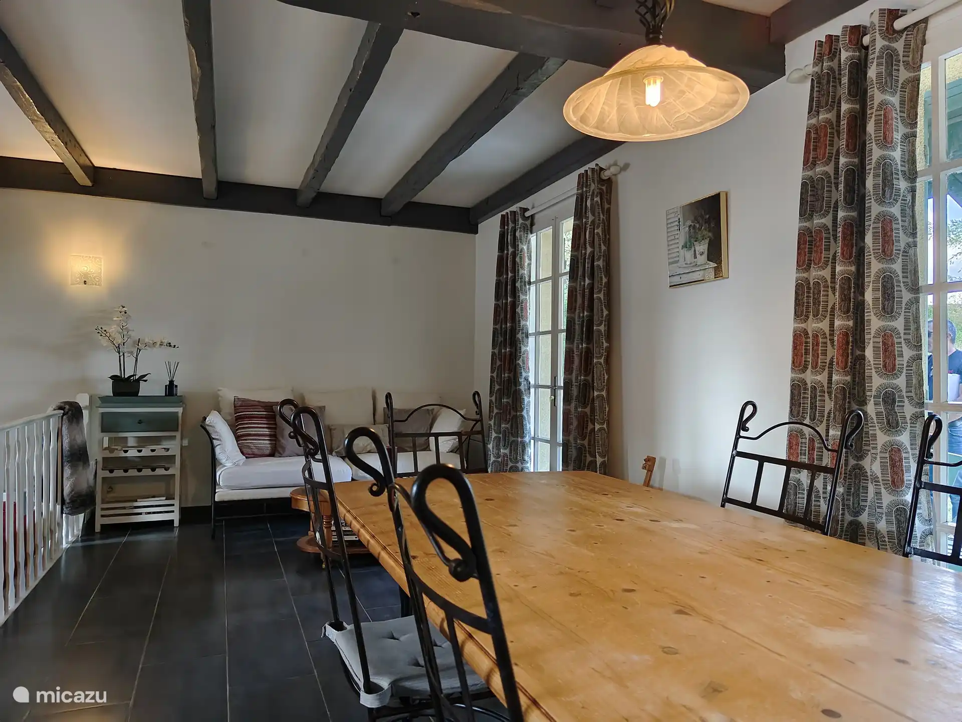  Offener Wohnbereich mit Küche und Zugang zur Terrasse, Esszimmer