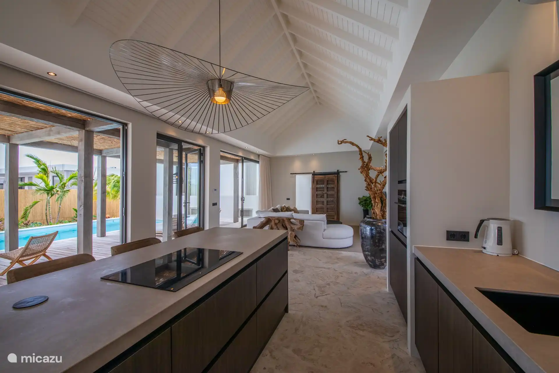 Sehr geräumige Küche