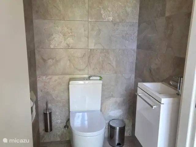 Villa Ensueño en España, Costa Brava, Calonge - villa La planta baja tiene un aseo independiente