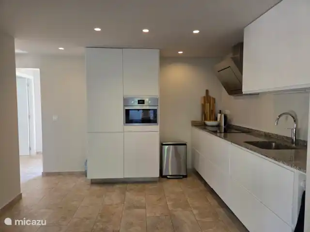 Villa Ensueño en España, Costa Brava, Calonge - villa Cocina amplia y moderna en la planta baja