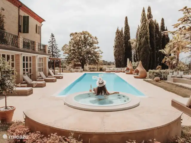 Maniero Montecassiano en Italia, Marche, Macerata - villa Maniero Montecassiano en Italia, Marche, Macerata - villa