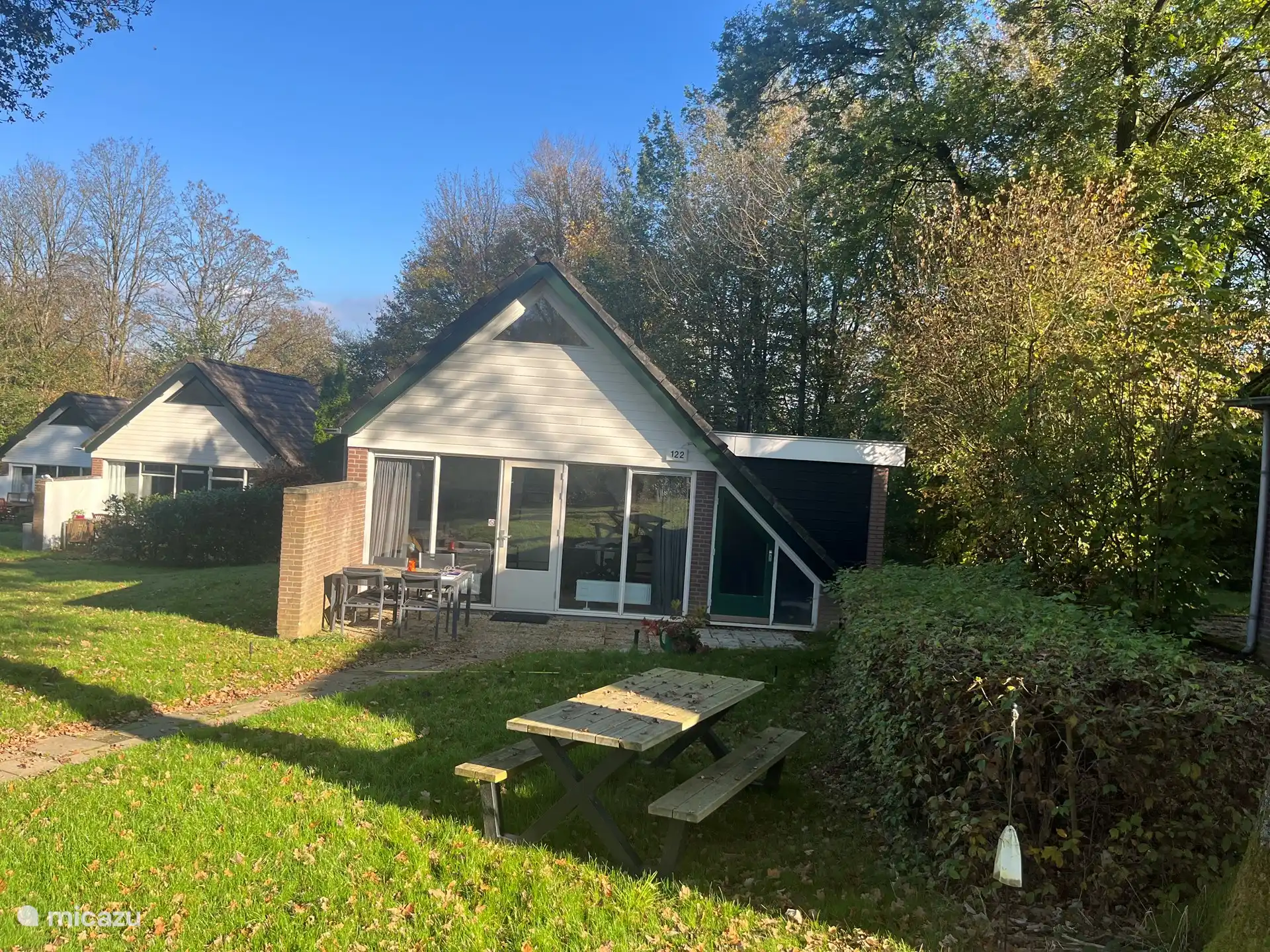 The cottage is detached.