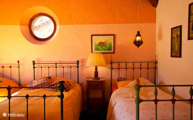 Kamer met 3 eenpersoonsbedden