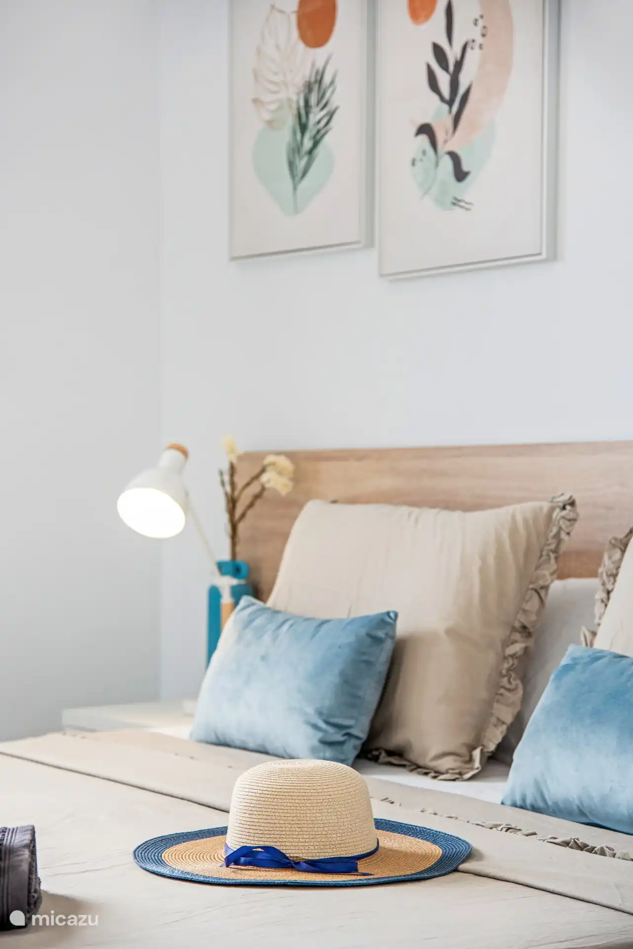 slaapkamer 2, deze bedden kunnen van elkaar af zodat het 2 x 1 persoons bedden zijn