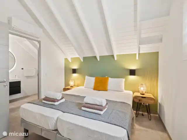 NEW! Villa Jazmyn 40 Blue Bay Resort huren in Curaçao, Curacao-Midden, Blue Bay - villa Slaapkamer 3 met tweepersoonsbed, eigen badkamer en a/c