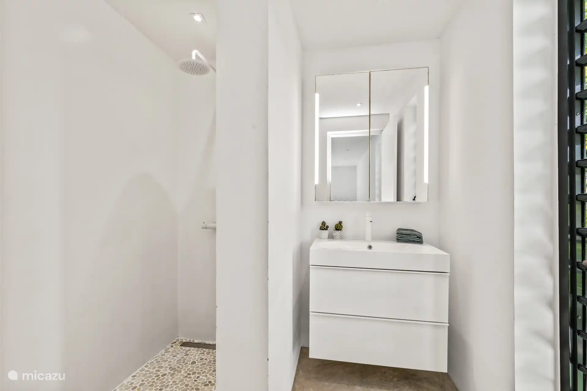 Badkamer 2 op de tweede verdieping.