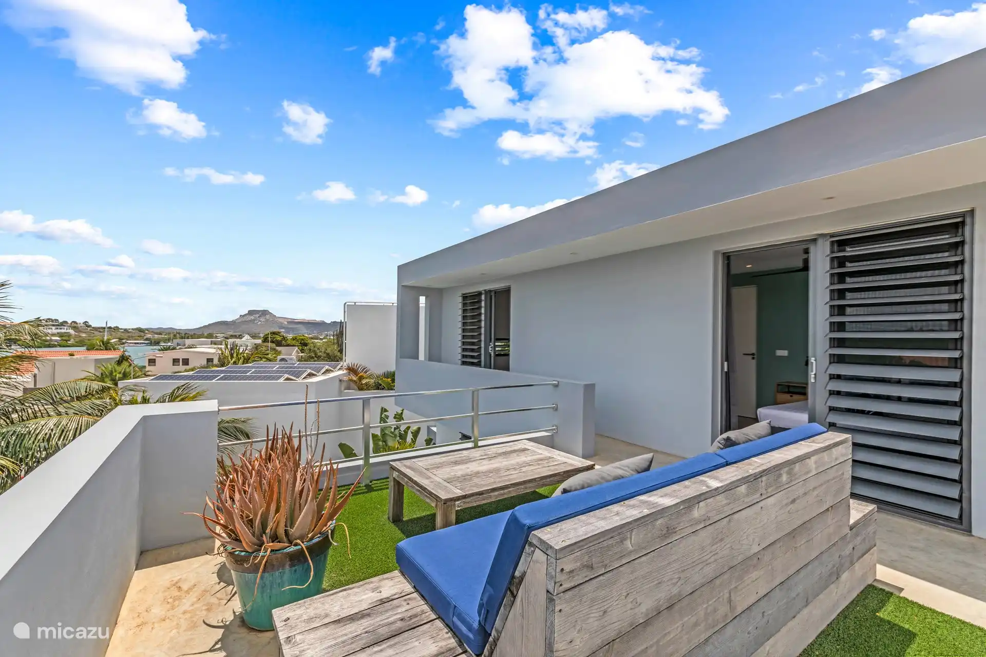 Heerlijk dakterras met waanzinning uitzicht over het Spaanse water!