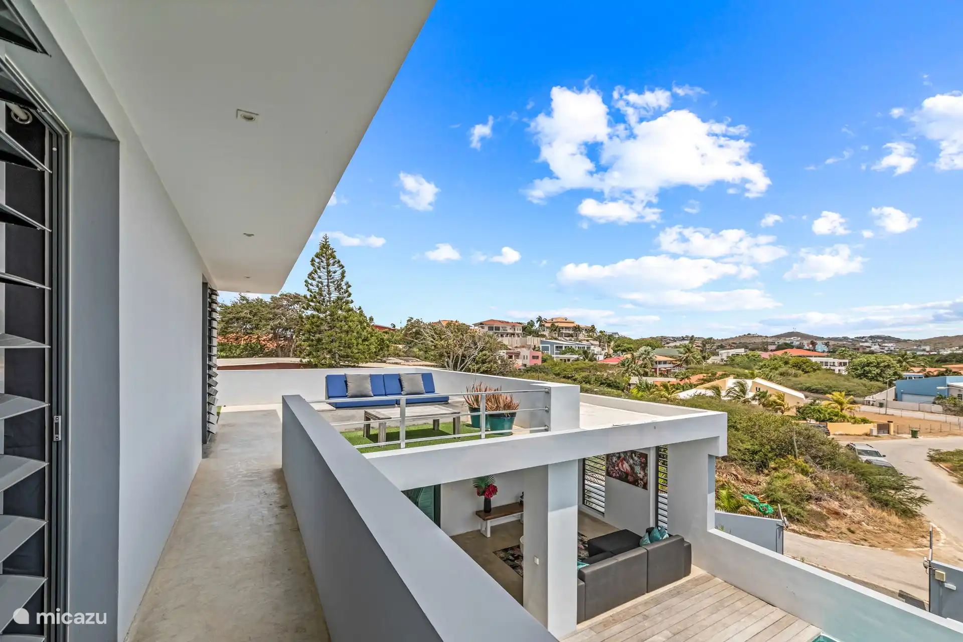 Heerlijk dakterras met waanzinning uitzicht over het Spaanse water!