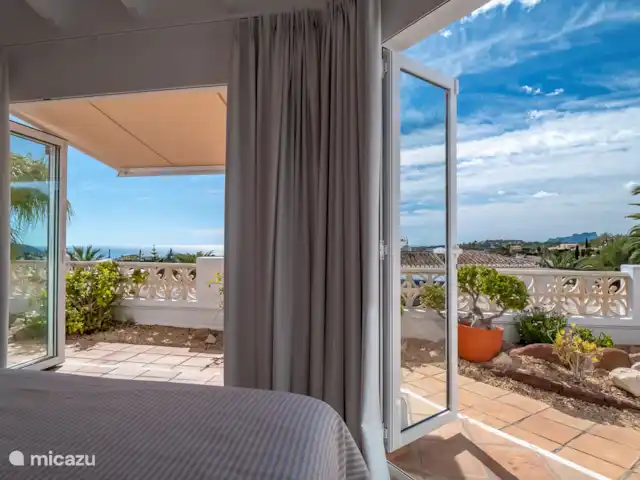 Villa Pequena Joya en España, Costa Blanca, Moraira - villa ¿Quién no quiere despertar así?