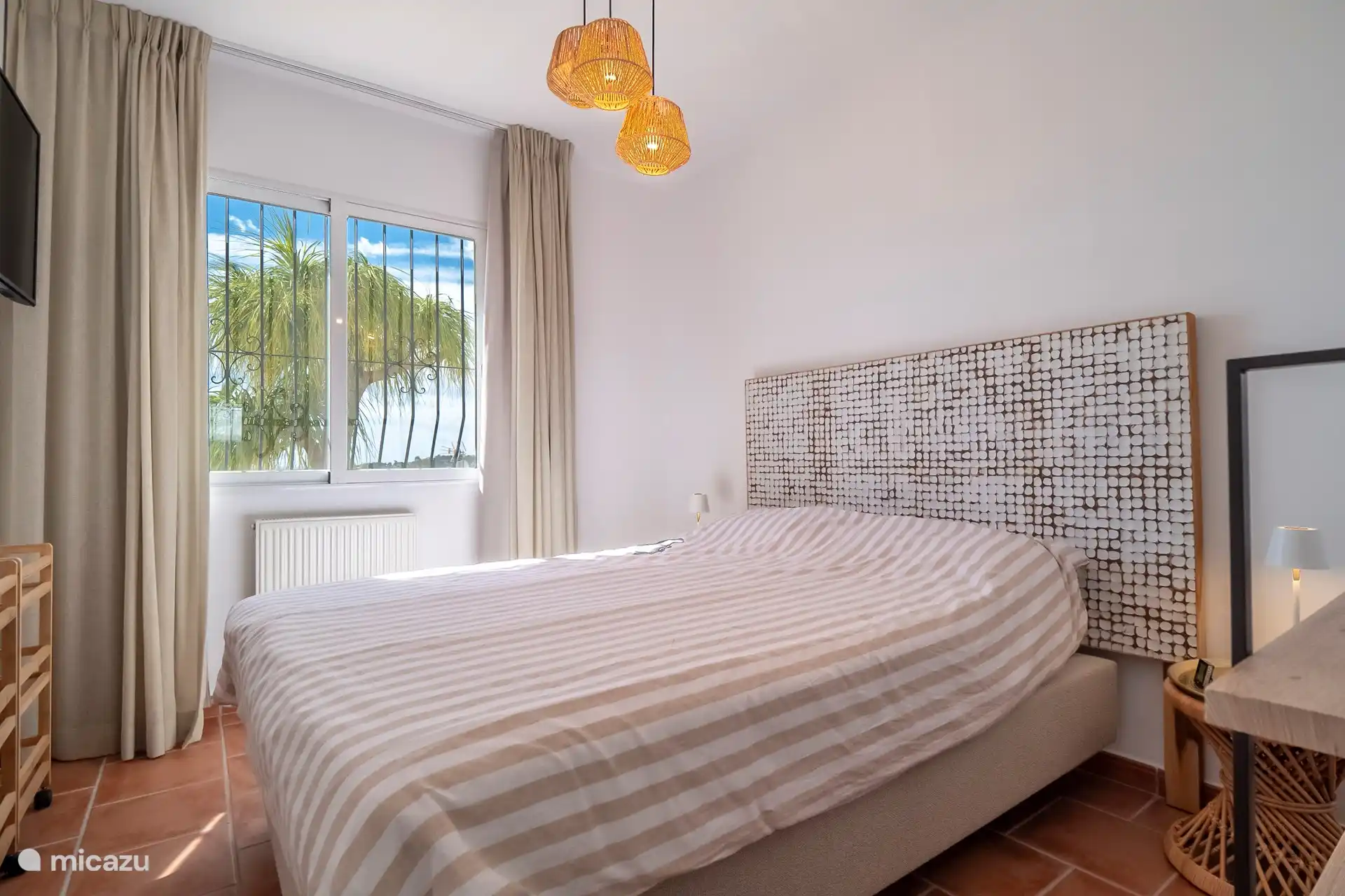 Chambre avec lit double