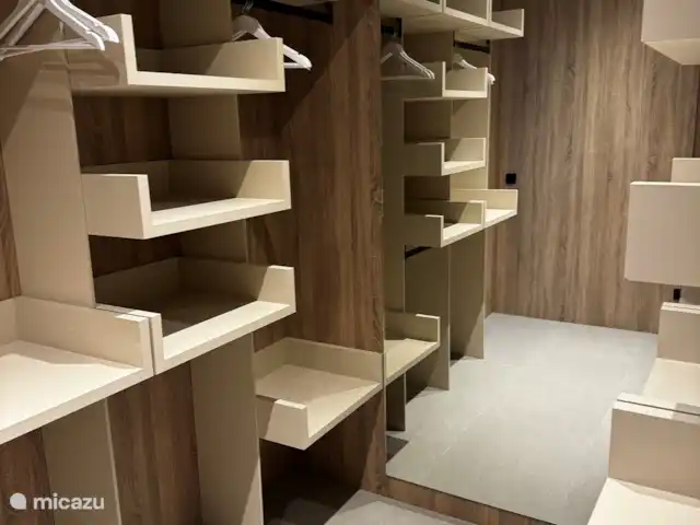 Casa Campo Herrero en España, Costa Blanca, Algorfa - casa vacacional Vestidor primera planta