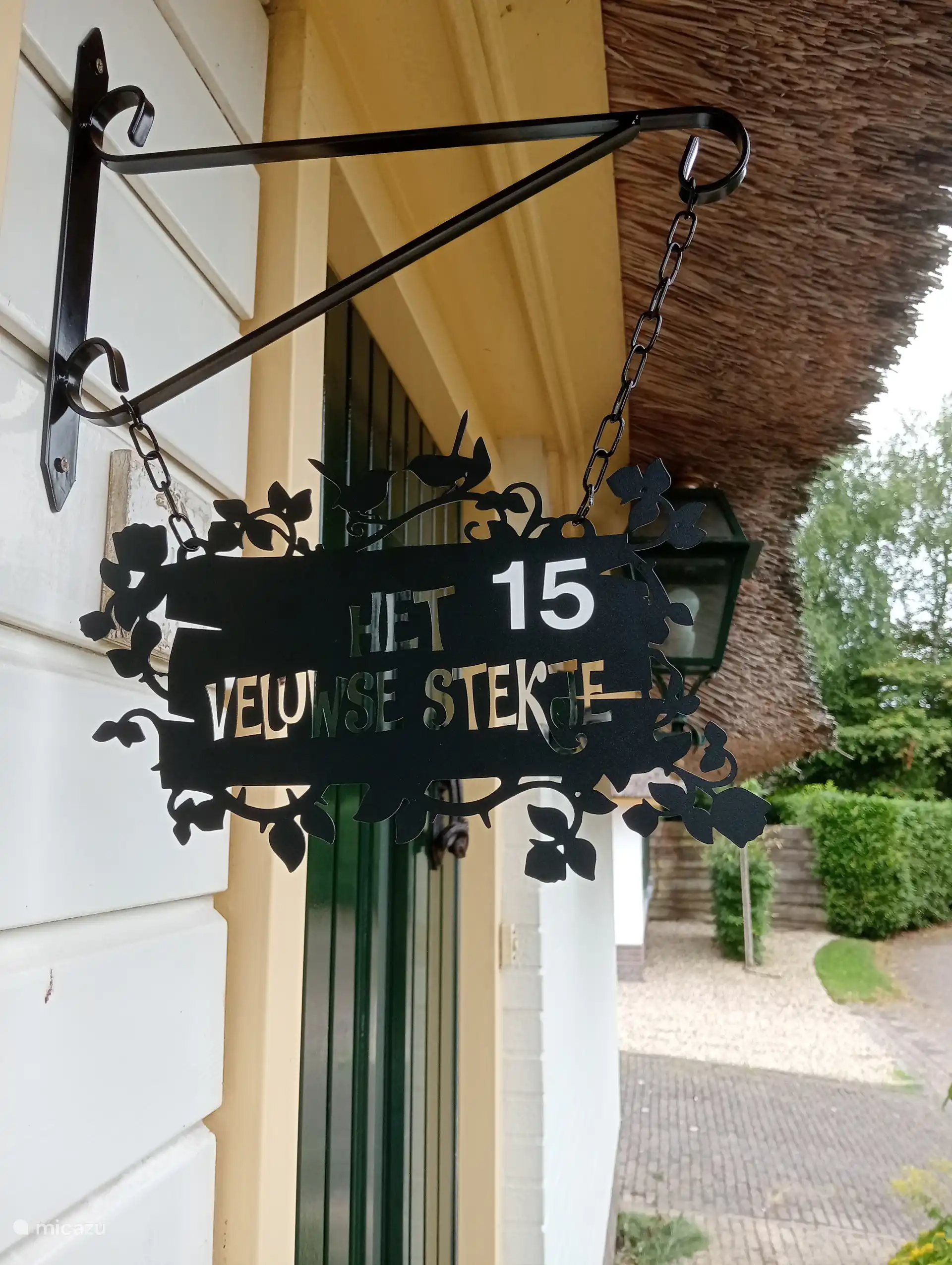 Official nameplate with house number 