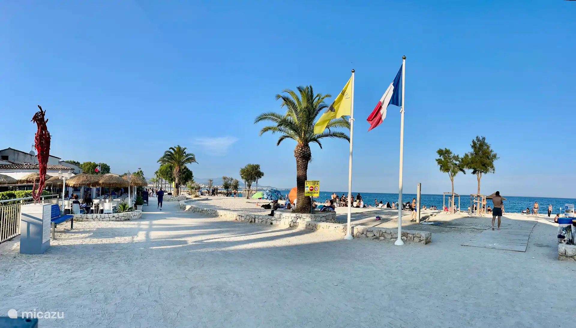 het strand en de boulevard