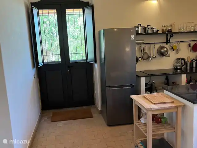 Casa Bellini Totaal huren in Italië, Sicilië, Carlentini - vakantiehuis Deur naar veranda noordzijde met zicht op Etna.