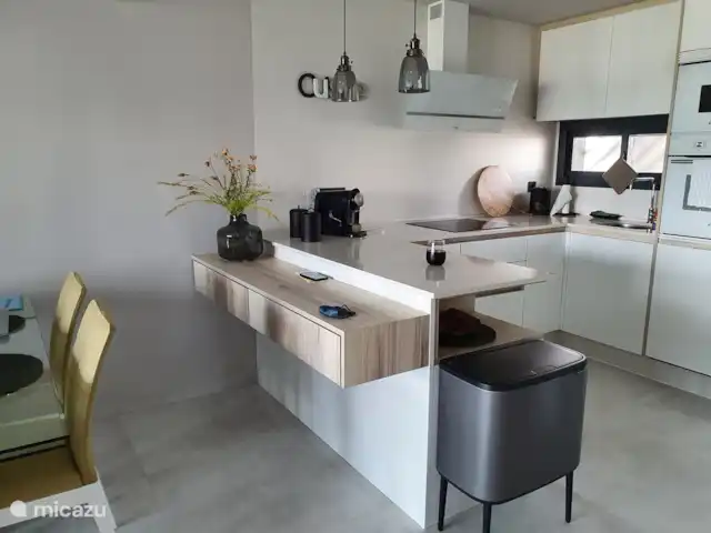 Location de Vacances Espagne, Costa Blanca, Guardamar del Segura, appartement - Casa Croes - Plage de l’Oasis XIII Cuisine équipée de tout le confort et du luxe