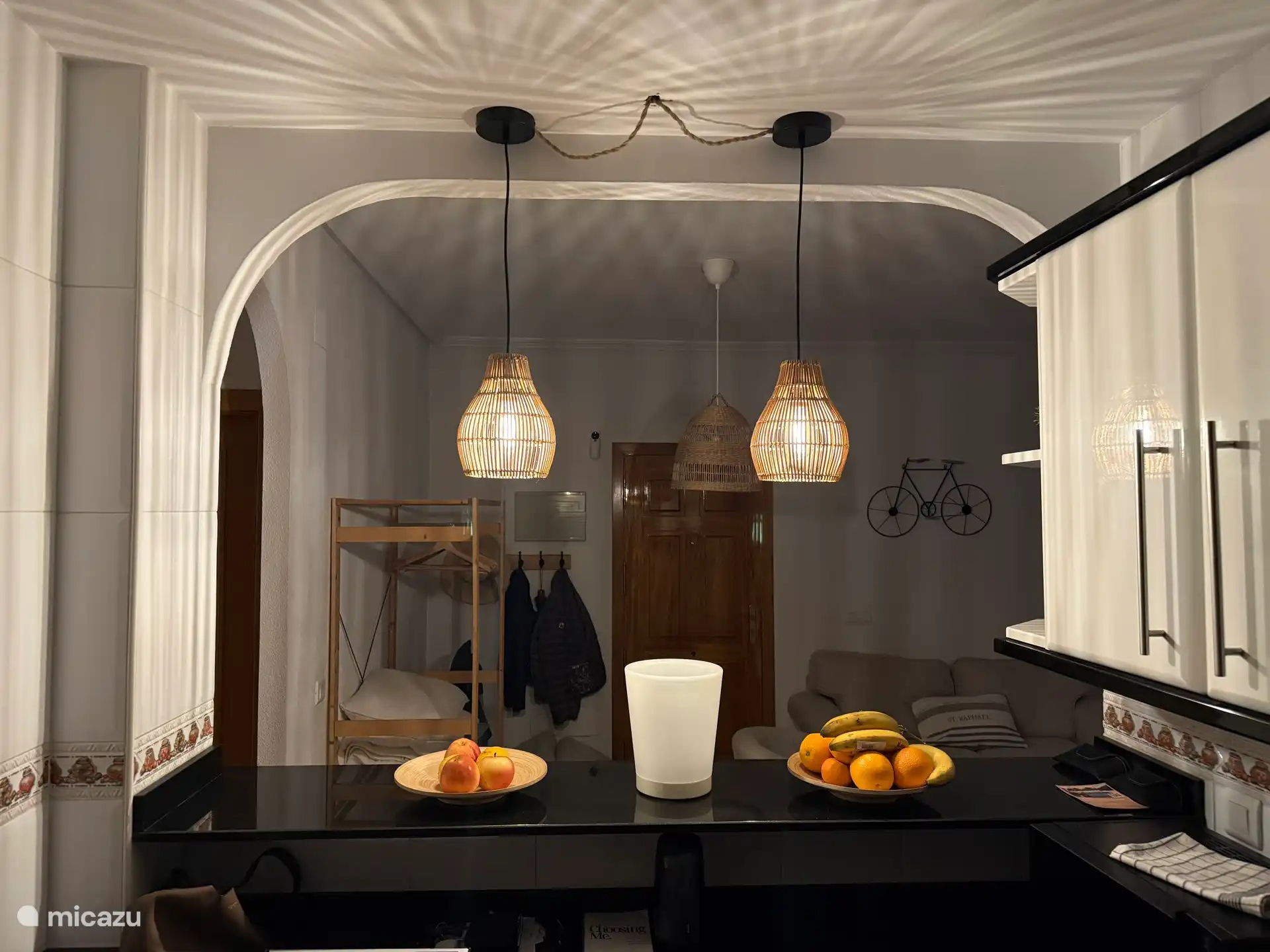 Stimmungslampen an der Bar in der Küche