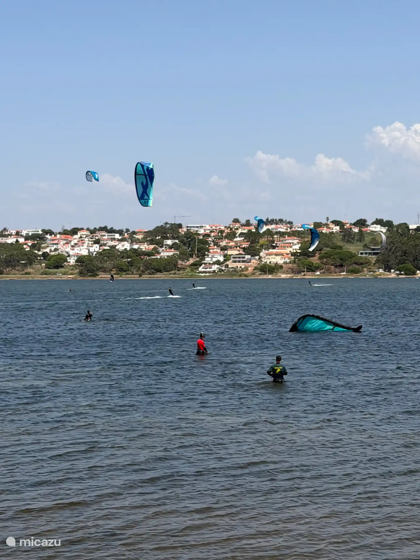 Kite surfen in de lagune van Foz