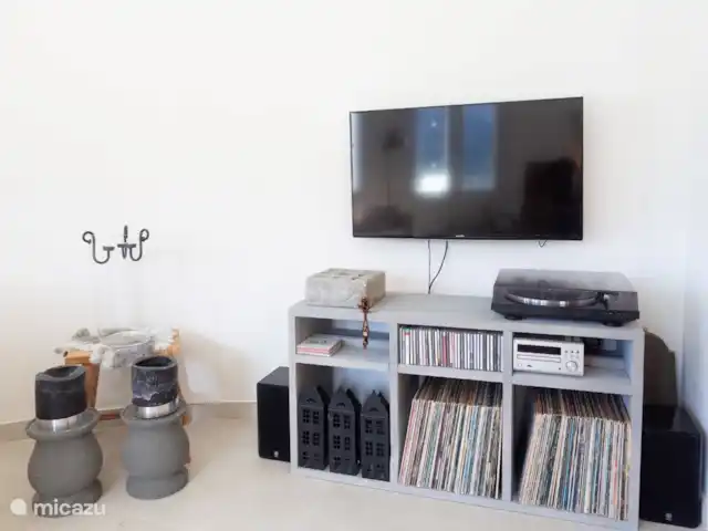 Villa Vino Pedreguer 8 personen huren in Spanje, Costa Blanca, Pedreguer - villa De passie van Izaak is muziek! Geniet van het draaien van vinyl op de pickup of draai een cd uit zijn privé collectie