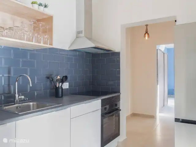 Villa Vino Pedreguer 8 personen huren in Spanje, Costa Blanca, Pedreguer - villa de keuken heeft een inductie kookplaat, oven en losse koelkast met vriesvak
