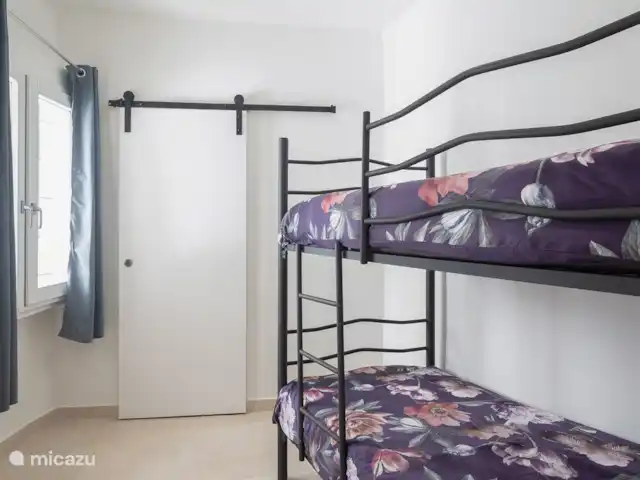 Villa Vino Pedreguer 8 personen huren in Spanje, Costa Blanca, Pedreguer - villa het stapelbed in de kinderkamer heeft een trapje voor het bovenste bed