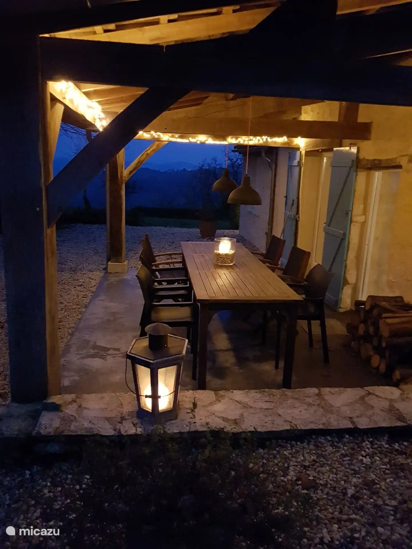 Abends auf der Terrasse entspannen