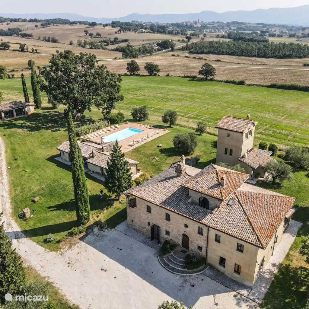 Grote villa met privé zwembad Umbrië