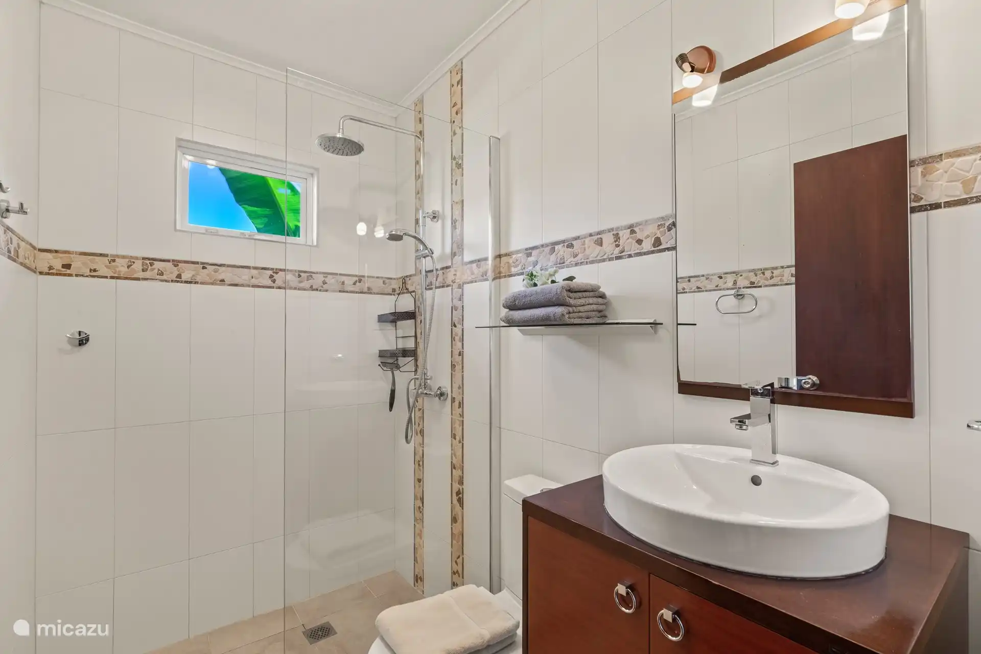 Deuxième salle de bain