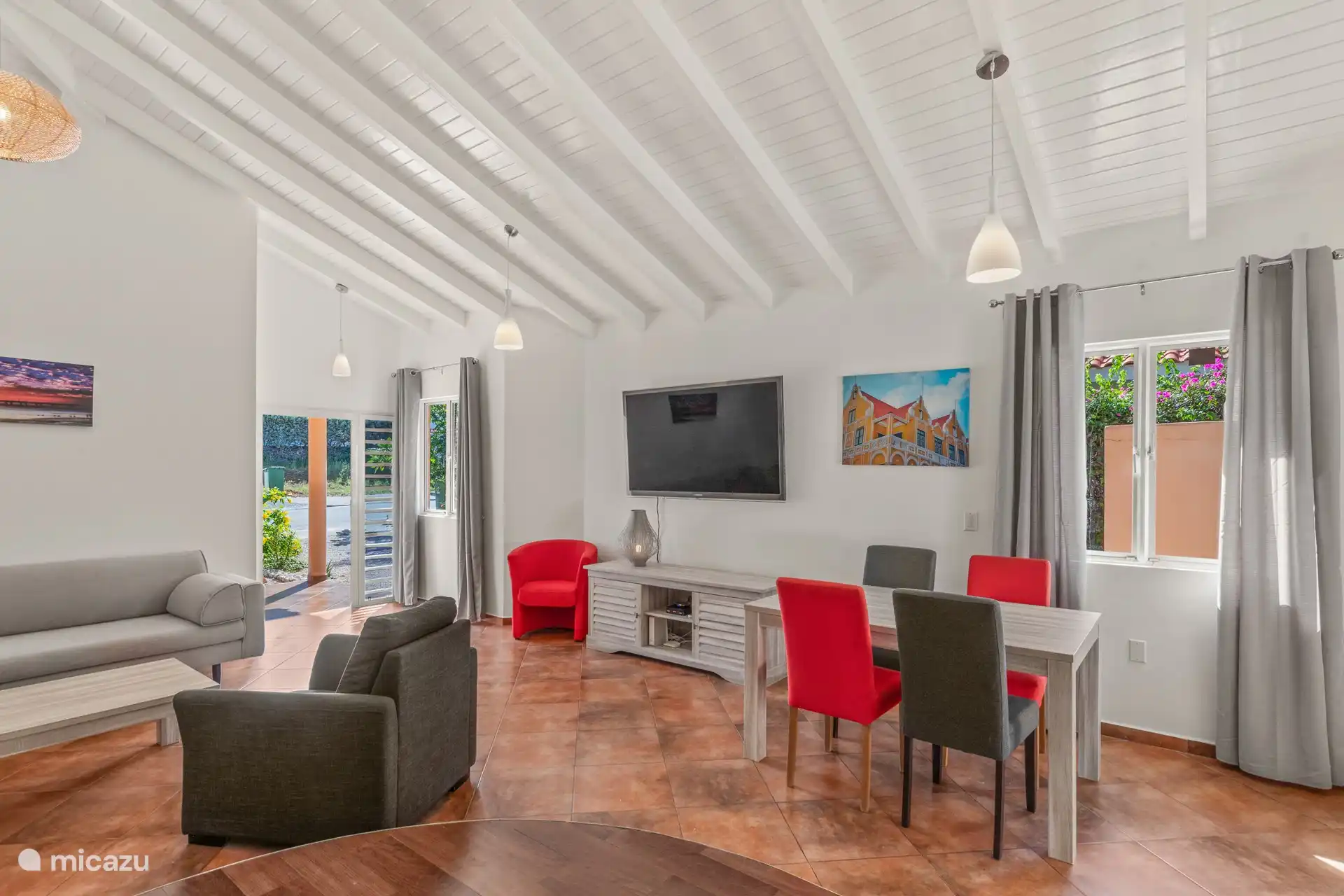 Salon avec télévision avec chromecast