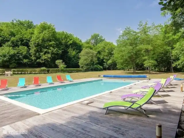 Le Moulin | France, Dordogne, Excideuil - gîte / cottage piscine avec pétanque en arrière-plan