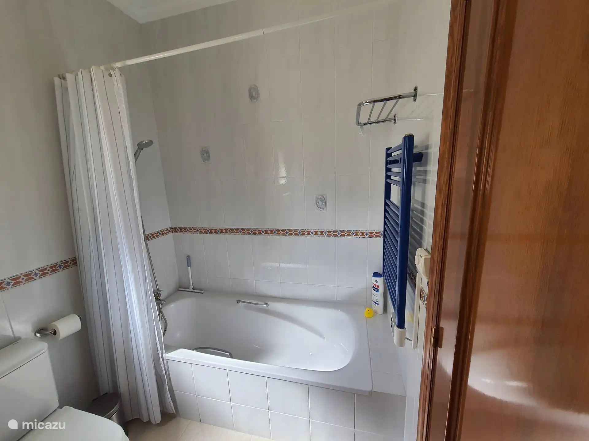 Badezimmer Hauptschlafzimmer