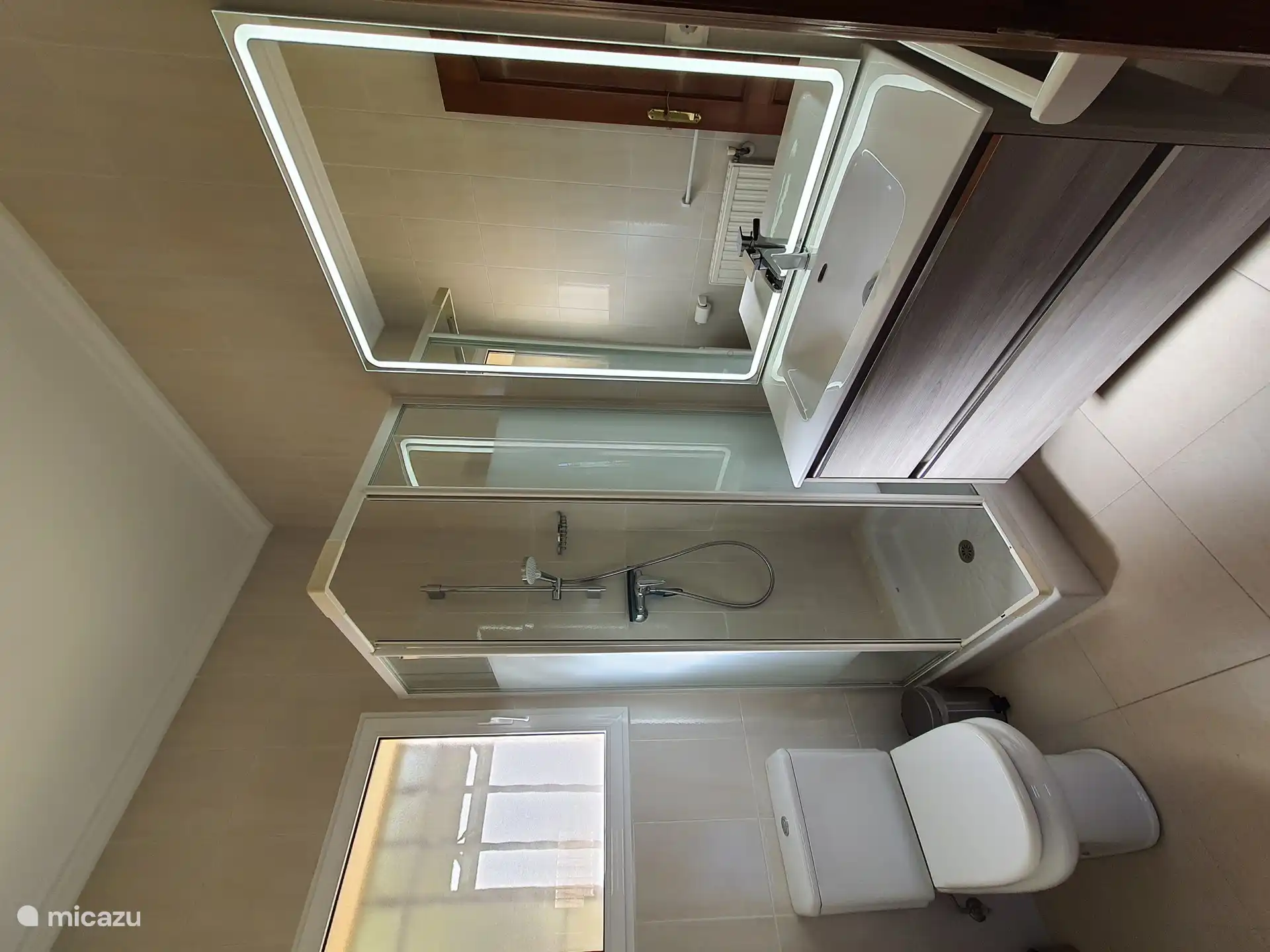 Gäste im Badezimmer